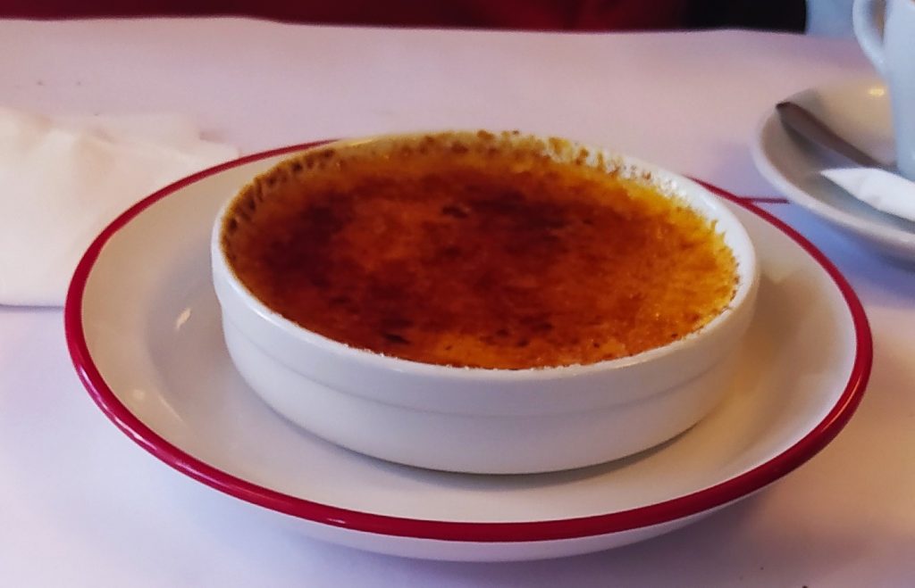 creme brulee french desert