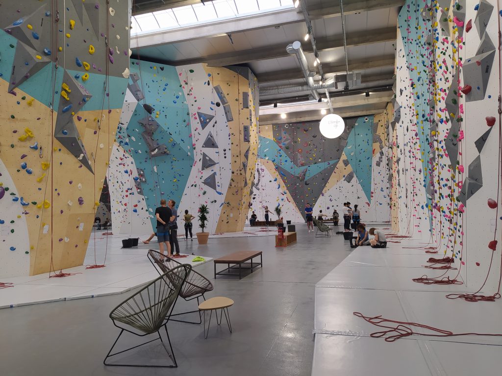 Indoor climbing gym Paris